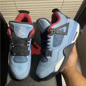 Travis Scott Jordan 4