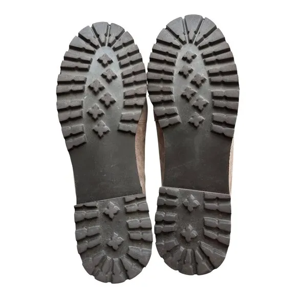 Trotters Fayth Taupe Stone Suede Loafers Scalloped Trim &amp; Rubber Soles Size 10