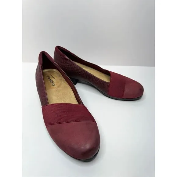 Trotters Loafers Womens Size 5 Red Wine Leather Padded Slip On Casual Shoes NEW