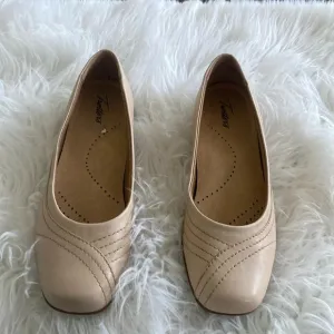 Trotters WOMEN'S TROTTERS SASHA FLATS Size 10.5