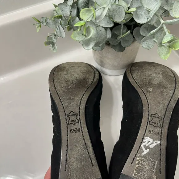 Troy Burch Black Flats