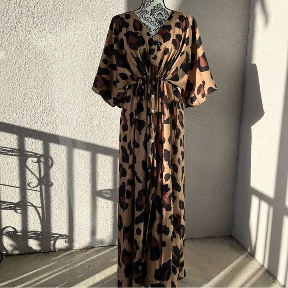TSQ2 Plunge Leopard Oversize Kimono Maxi Dress L NWT