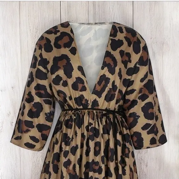 TSQ2 Plunge Leopard Oversize Kimono Maxi Dress L NWT