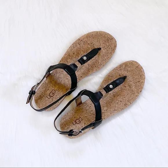 UGG Aleigh Black Leather Thong Strap Sandals
