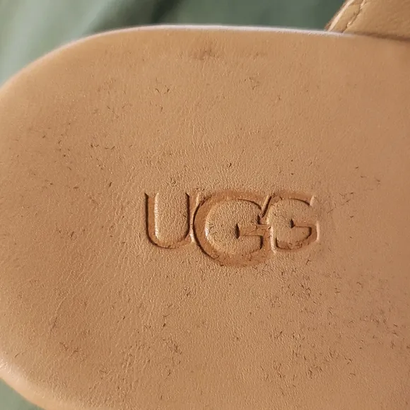 UGG &quot;Eirene&quot; camel colored mule - espadrilles open-toe wedge heel size 9