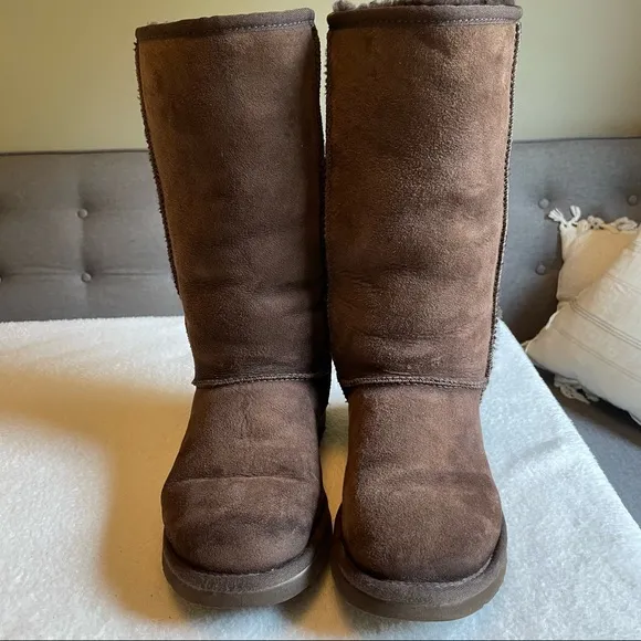 UGG Australia Classic Tall Brown Boots.  Size 7