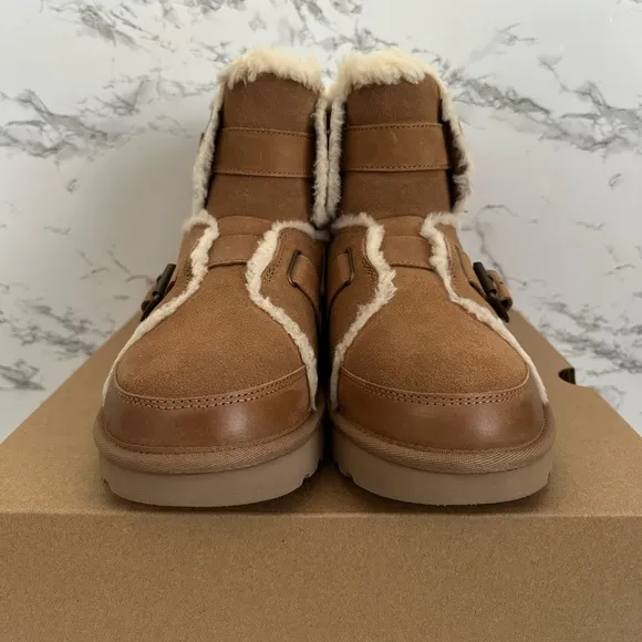 UGG Australia Dune Mini Buckle Boots Chestnut Brown Fleece Lined Women’s Sizes