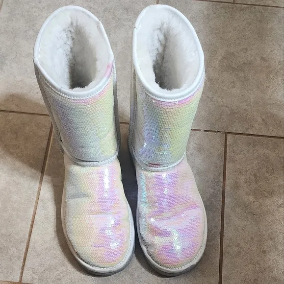 Ugg Australia I Do! Bridal Iridescent Sequin Sparkle Short Boots Size 8