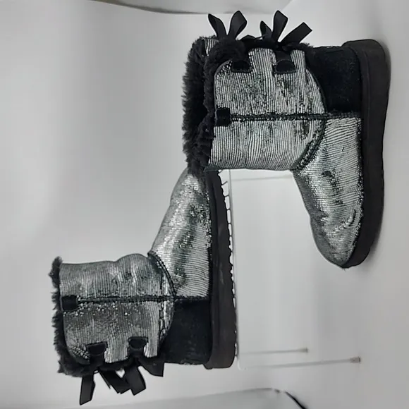 Ugg Australia Kids Bailey Bow Lizard Boot Size Kids 4