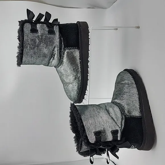 Ugg Australia Kids Bailey Bow Lizard Boot Size Kids 4