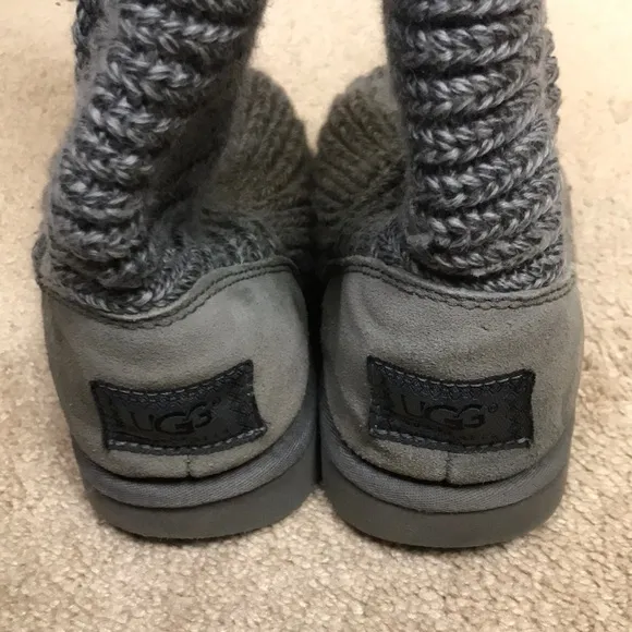 UGG Australia Women’s Knee High Knit Gray Sheepskin Interior Foldable Sock Boots