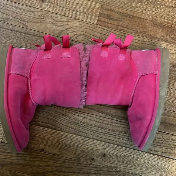 Ugg Bailey bow pink fur boots