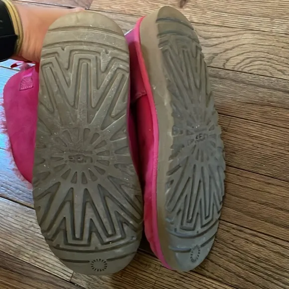 Ugg Bailey bow pink fur boots