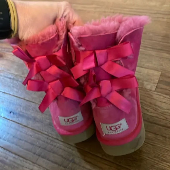 Ugg Bailey bow pink fur boots