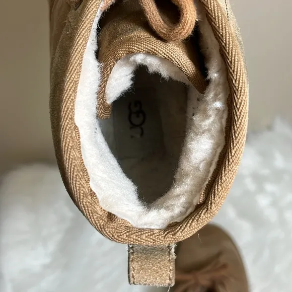 UGG Boys Tan Fleece Lined Lace Boots