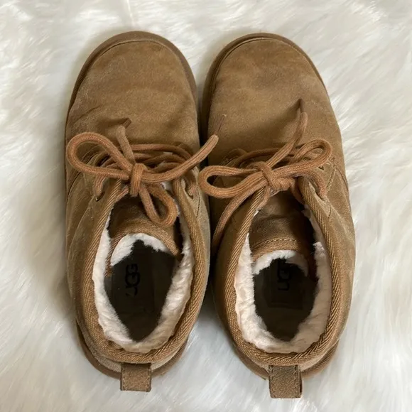 UGG Boys Tan Fleece Lined Lace Boots