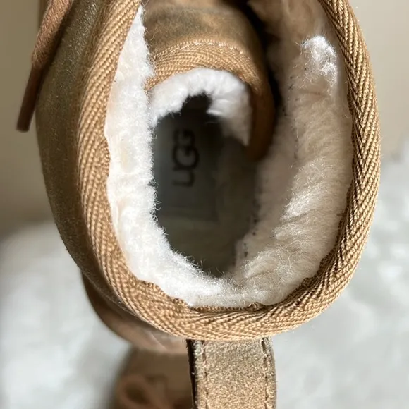 UGG Boys Tan Fleece Lined Lace Boots