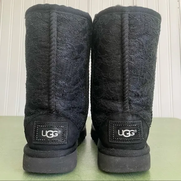 UGG Classic Low Boots w Embroidery #1018615