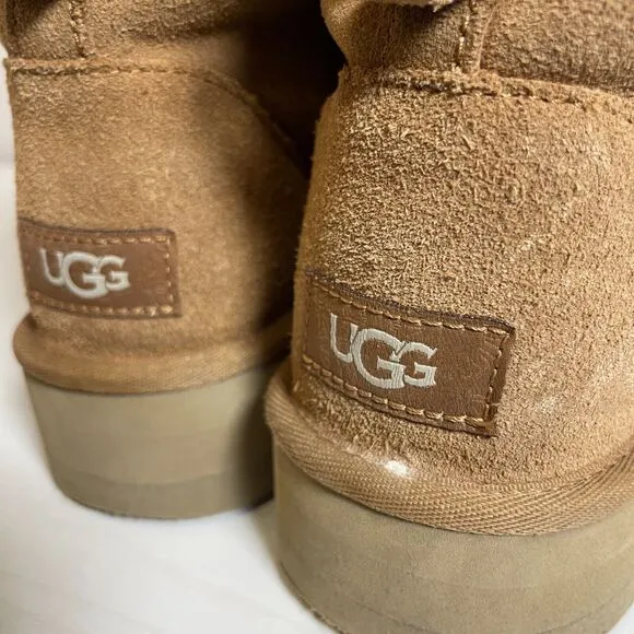 UGG Classic Mini Platform Chestnut Brown Boots Women’s Size 5