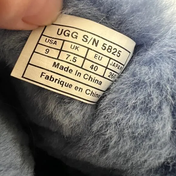 UGG Classic Short II Deep Periwinkle Blue Boots Suede Women's Size 9