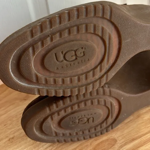 UGG GISELLA 5593 brown leather suede wedge boot fleece lined boots size 10