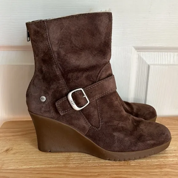 UGG GISELLA 5593 brown leather suede wedge boot fleece lined boots size 10