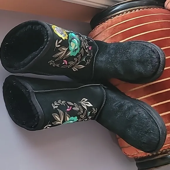 UGG Juliette Embroidered Boots