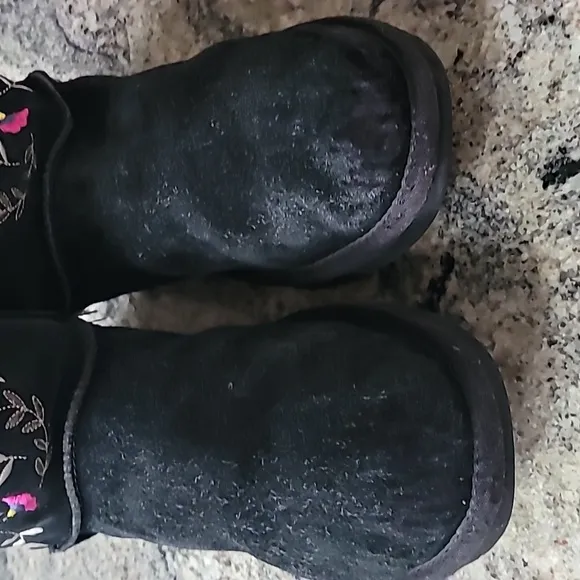 UGG Juliette Embroidered Boots