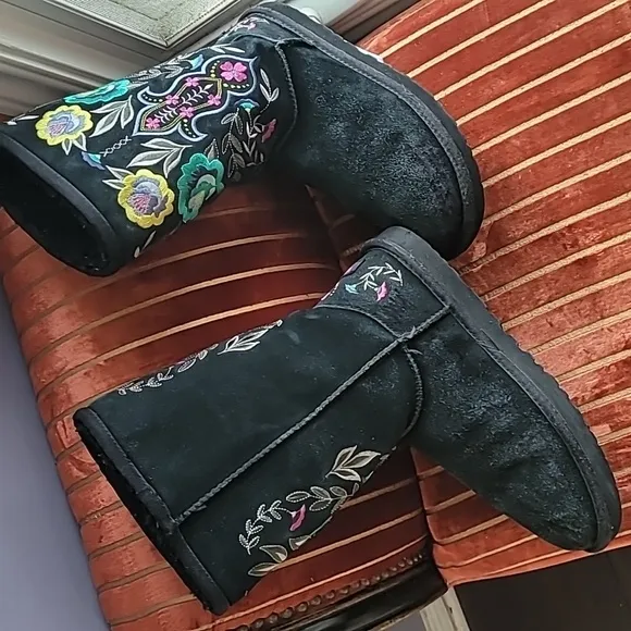 UGG Juliette Embroidered Boots