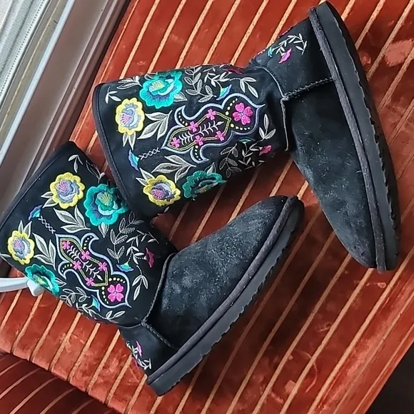UGG Juliette Embroidered Boots