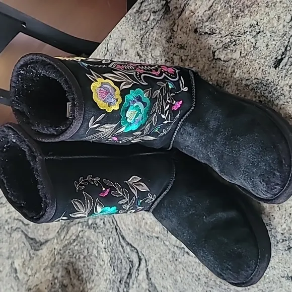 UGG Juliette Embroidered Boots