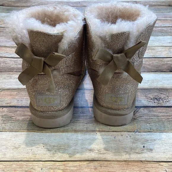 UGG Kids Classic Short II Glitter Boots Size 5