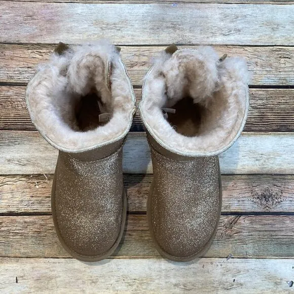 UGG Kids Classic Short II Glitter Boots Size 5