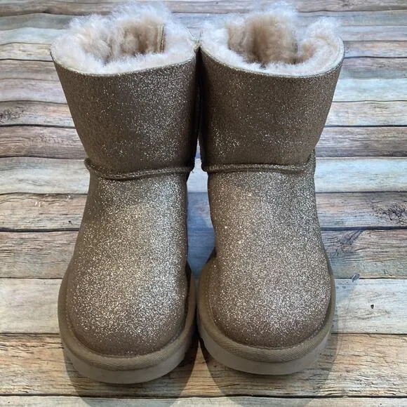 UGG Kids Classic Short II Glitter Boots Size 5