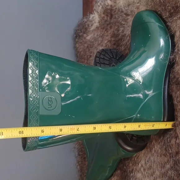UGG kids rain boots