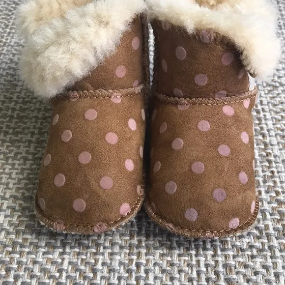 Ugg Polka Dot Boots (size Small)