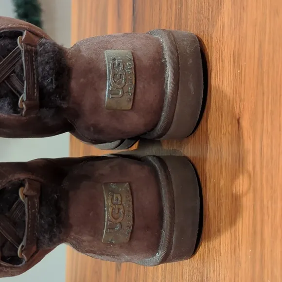 UGG Roseberry Leather Boots Rear Lace Up Women's 6