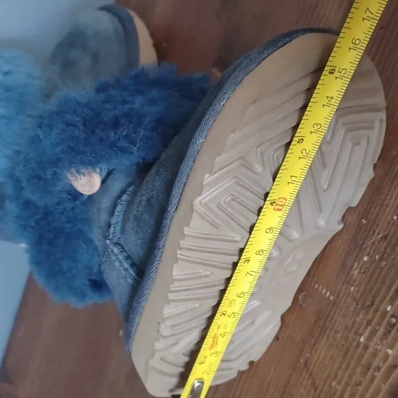 UGG  toddler boots