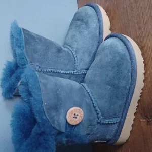 UGG  toddler boots
