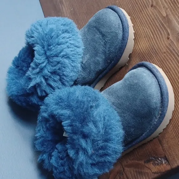 UGG  toddler boots
