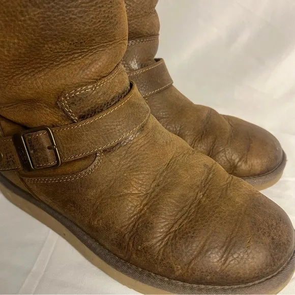 UGG Women's 8 Kensington Double Buckle Moto Boot Brown Leather Sherpa Lined