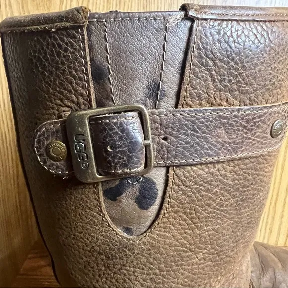 UGG Women's 8 Kensington Double Buckle Moto Boot Brown Leather Sherpa Lined