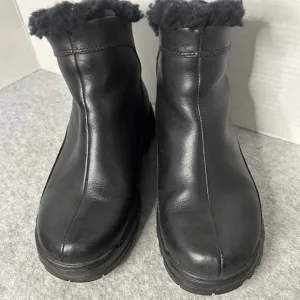 UGG Womens Black Fleece Lined Ankle Sheepskin Boots Zip On Sz 6US