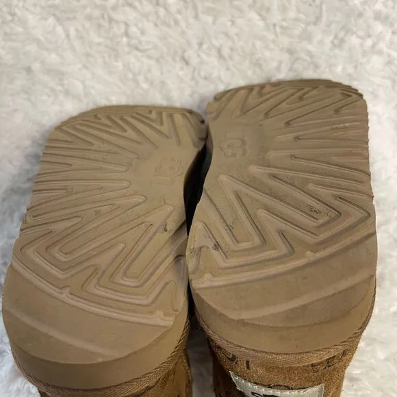 UGG Classic Mini II Embossed Chestnut Suede Sheepskin Lined Ankle Boots girl SZ4