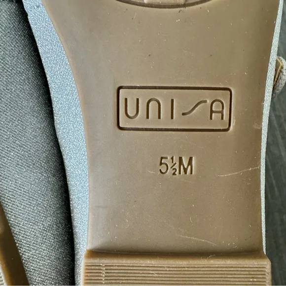 Unisa  Embellished Buckle Mary Jane metallic silver Flats size 5.5 NWT $60