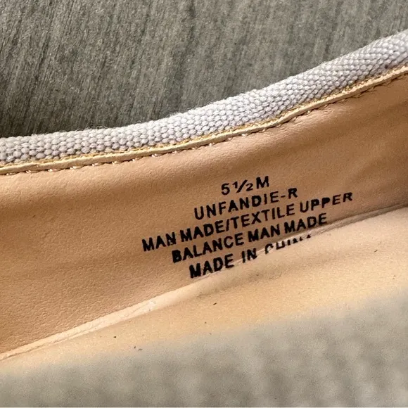 Unisa  Embellished Buckle Mary Jane metallic silver Flats size 5.5 NWT $60