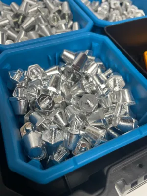 Universal Studs 12 Pack