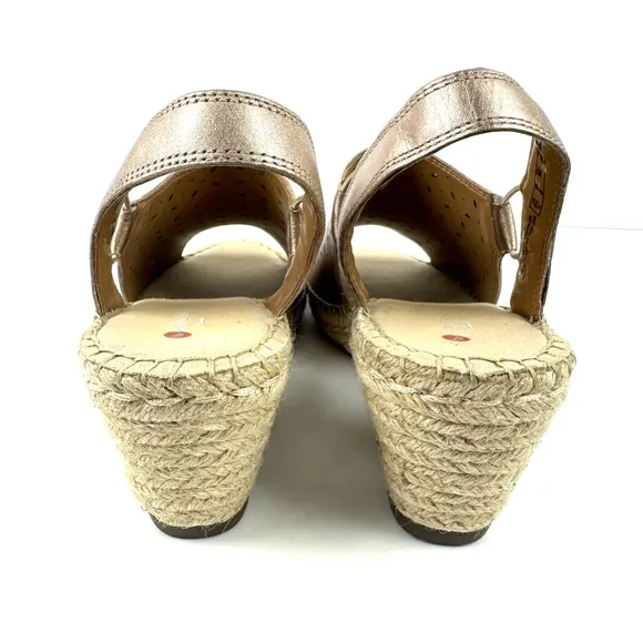 Unstructured Clarks Petrina Gail Espadrilles 8 Wedges Gold Metallic Leather New