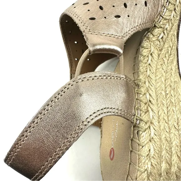 Unstructured Clarks Petrina Gail Espadrilles 8 Wedges Gold Metallic Leather New