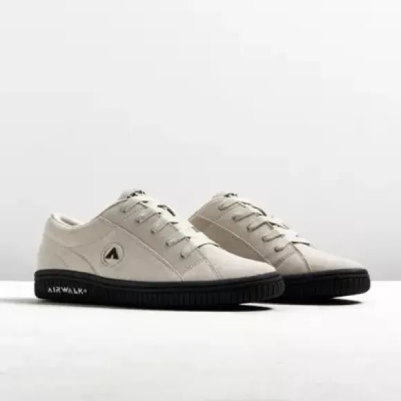 Urban Outfitters AIRWALK stark light gray sneakers 8